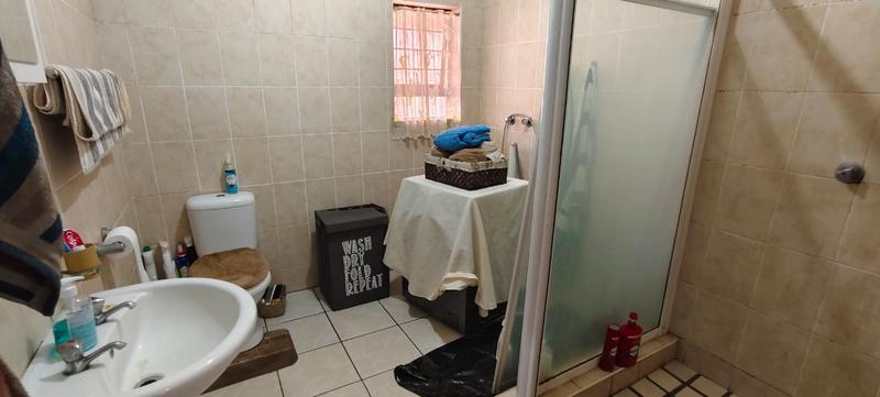 1 Bedroom Property for Sale in Dassie Rand North West
